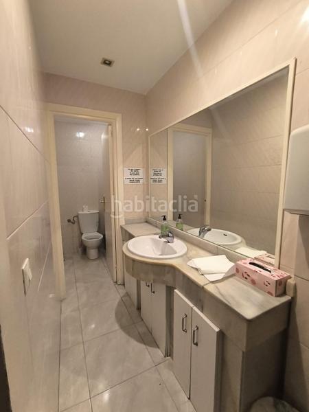 Foto eefb3403-8354-40d6-98a6-50cea6f1b50b. Alquiler local comercial en Arroyo de la Miel Benalmádena