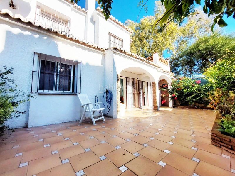 Foto c1722658-d317-48aa-a98d-5770e5412401. Casa aparellada amb aparcament piscina a Calahonda Mijas