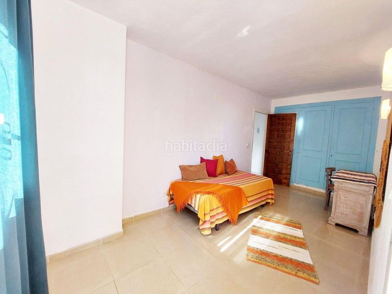 Foto dd2cfe45-0d98-4adb-8ff9-534a3793ccbc. Casa aparellada amb aparcament piscina a Calahonda Mijas