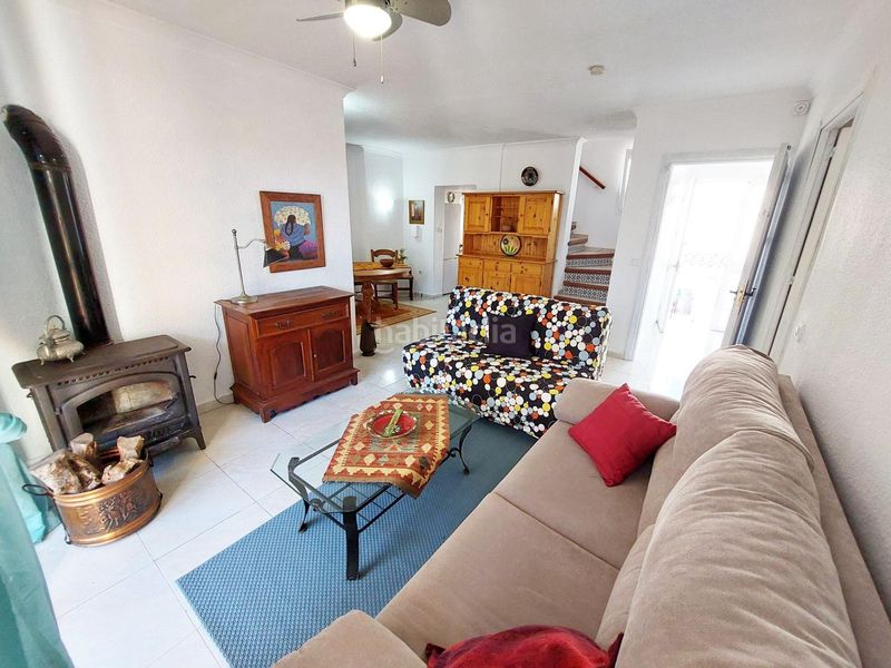 Foto f7a66e66-f9c7-4947-a477-301ad9d907f7. Casa aparellada amb aparcament piscina a Calahonda Mijas