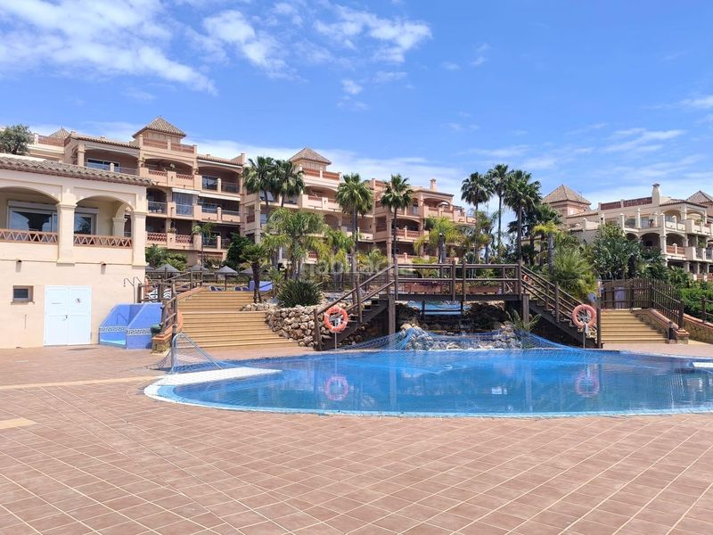 Foto 226214dc-988f-4be6-82ae-ce9b9a10256b. Apartament amb aparcament piscina a Nueva Torrequebrada Benalmádena