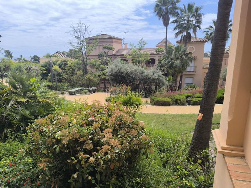 Foto 3815b970-ab56-47e2-889e-a4f27040bee6. Apartament amb aparcament piscina a Nueva Torrequebrada Benalmádena