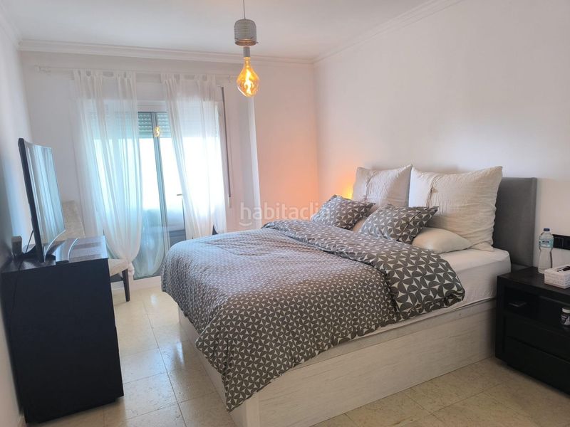 Foto 74de326b-2b6e-46c3-b16c-cf4c1fce0288. Apartament amb aparcament piscina a Nueva Torrequebrada Benalmádena