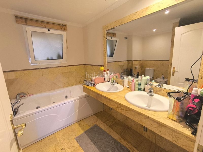 Foto a7c96e49-12cd-4945-be50-e1261d10a7dd. Apartament amb aparcament piscina a Nueva Torrequebrada Benalmádena