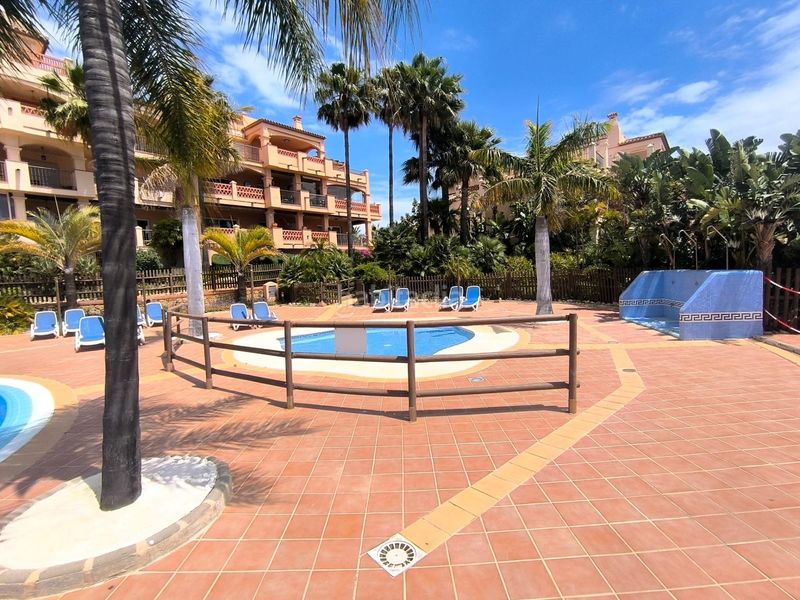 Foto b5482d6d-a5f0-4e72-8ff3-15c8948b0570. Apartament amb aparcament piscina a Nueva Torrequebrada Benalmádena