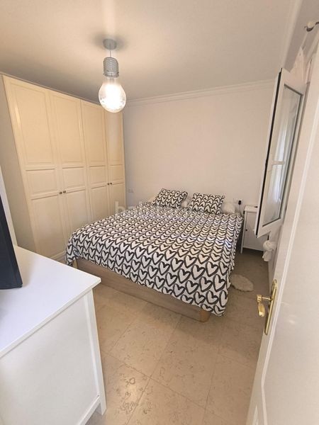 Foto f3923852-b08f-423f-94a7-2483f6e442ec. Apartament amb aparcament piscina a Nueva Torrequebrada Benalmádena