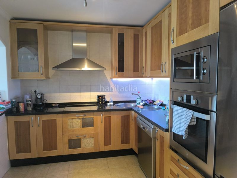 Foto f8b8ea1a-082c-4126-819c-767133a0afac. Apartament amb aparcament piscina a Nueva Torrequebrada Benalmádena