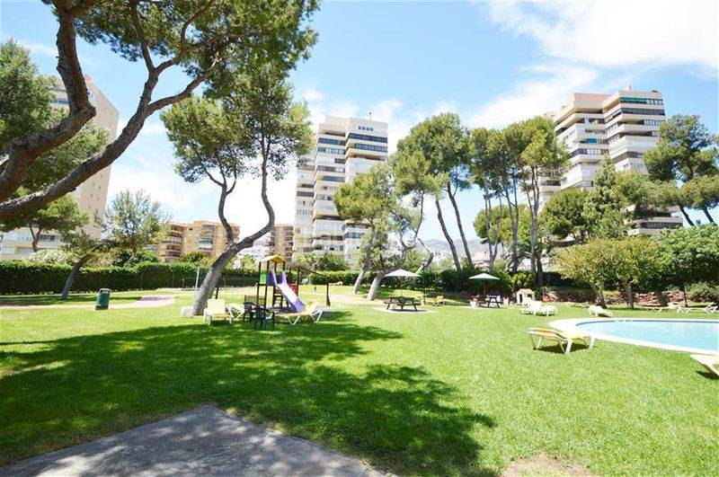 Foto 35b33a6d-631f-458f-8622-4c5a9cfbc622. Piso en Playamar - Benyamina Torremolinos