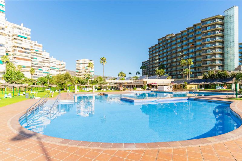 Foto 71c758cd-3caa-406c-b4e5-2f39f42d5228. Piso en Playamar - Benyamina Torremolinos