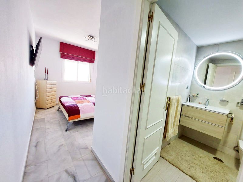 Foto 8d255618-b528-48c6-a0ff-5332080f1187. Piso en El Pinillo Torremolinos