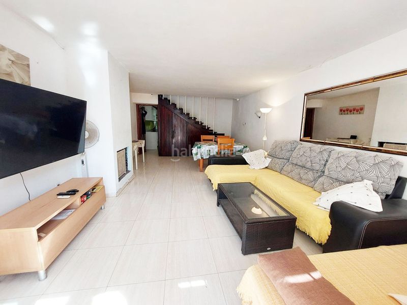 Foto 2f94a8b7-f224-4abf-a30c-480e8aa7c95f. Casa adossada amb aparcament a Solymar Benalmádena