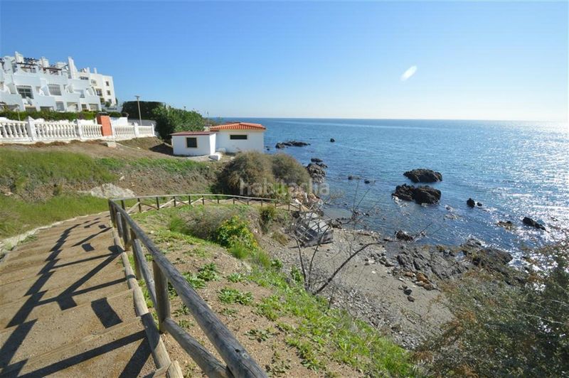 Foto 2e378da7-3f6a-45c1-ac43-9c0d6ab0e1fc. Piso en Torremuelle Benalmádena