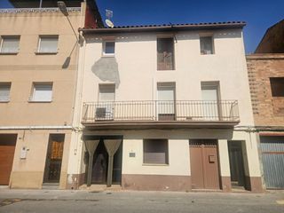 Bauernhof  Carrer major 71. Gran casa de 460 m² con garaje, oficina y dos accesos en rossell
