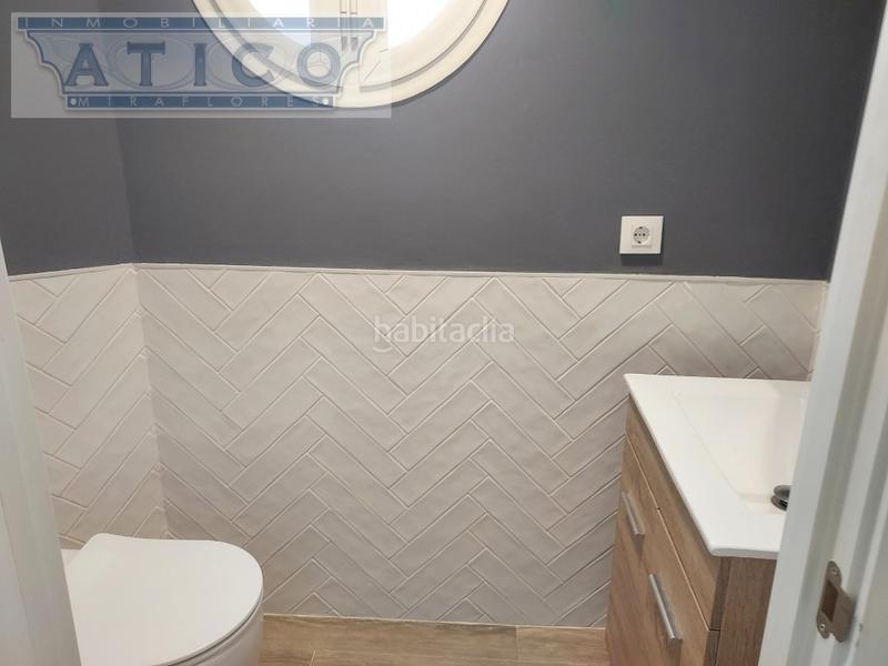 Foto 5d371225-7d7c-43fc-a96a-f3424636aa25. Casa con parcheggio in Zona Universitaria Bormujos