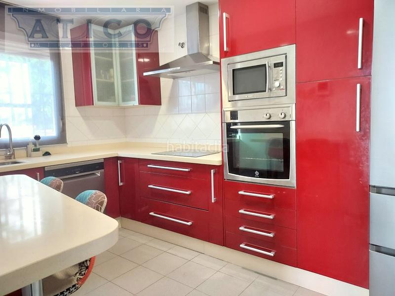 Foto 72c84114-bf36-4dce-a0d4-f78fbea8cfa2. Casa con parcheggio in Zona Universitaria Bormujos