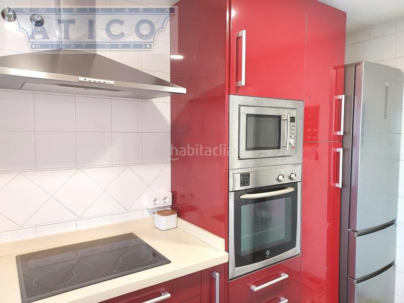 Foto fd1f9f41-cc6e-4f8d-91e6-822ecc627da5. Casa con parcheggio in Zona Universitaria Bormujos