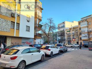 Location Local commercial  N/a. Miraflores huerta de hierro local de 151 m2