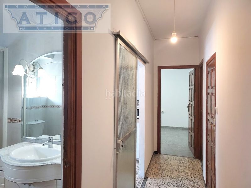 Foto f0e0dced-e176-44d2-b45d-d68f3156e4ae. Pis amb aparcament a Cruz Roja Sevilla