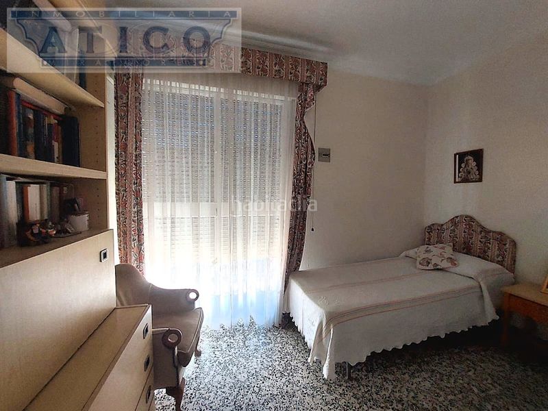 Foto 0f865de6-f21d-431d-aa6e-f502d6fba301. Casa amb aparcament a Cruz Roja Sevilla