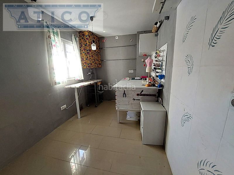 Foto 8d868b02-9467-4551-b2f8-14fc89541283. Casa amb aparcament a Cruz Roja Sevilla