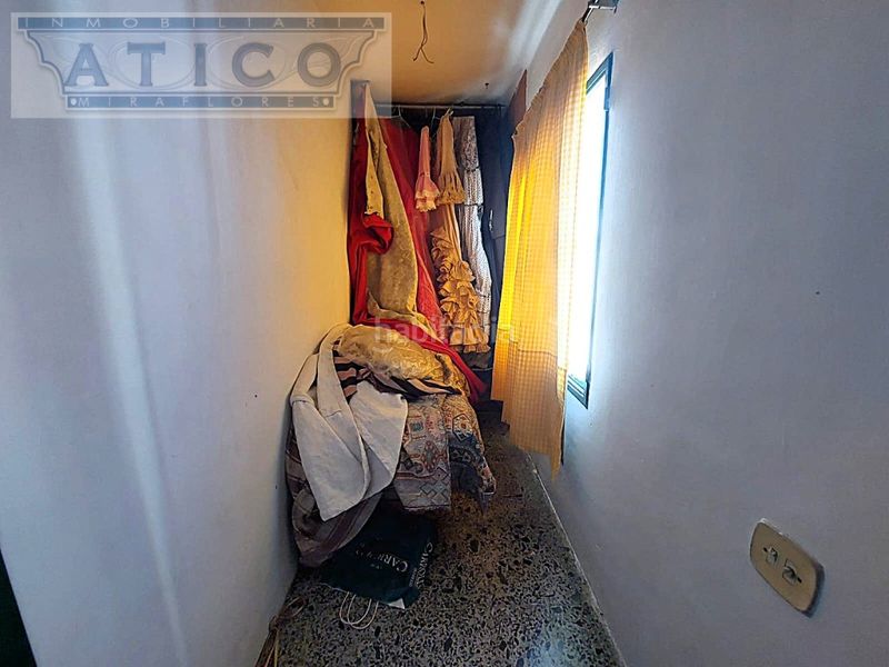 Foto a7f25b88-4b18-47cc-9e2a-c86be2d9d914. Casa amb aparcament a Cruz Roja Sevilla