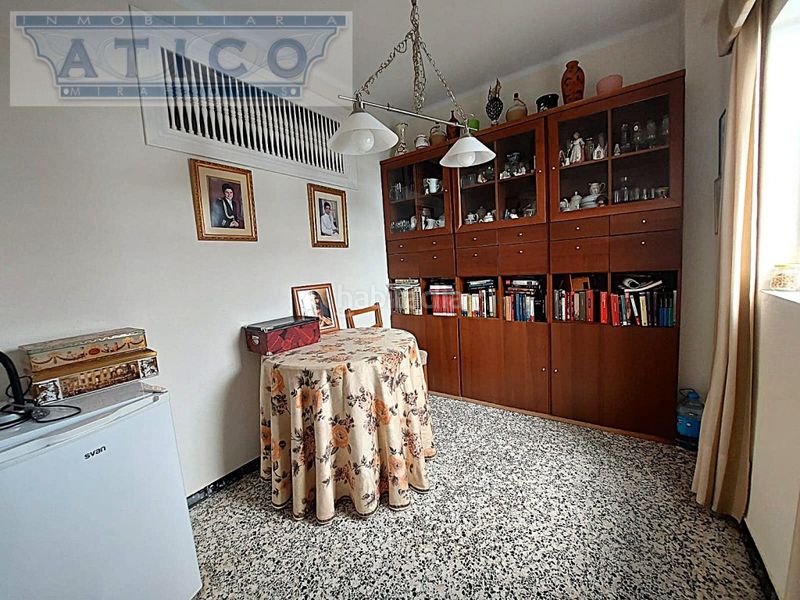 Foto cb39ad42-9426-4f63-9e50-b9ae8f95bdb0. Casa amb aparcament a Cruz Roja Sevilla