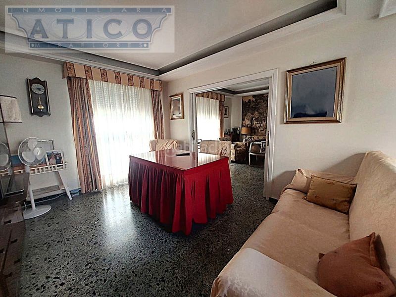 Foto dd6c9bd6-afb4-4ecc-957f-0969ac91b6c8. Casa amb aparcament a Cruz Roja Sevilla