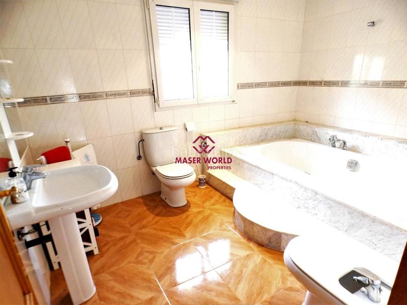 Foto e6b30756-73c3-4c7b-ab81-c9bf18c252f3. Chalet  independiente con parcela en Mazarrón casco urbano Mazarrón