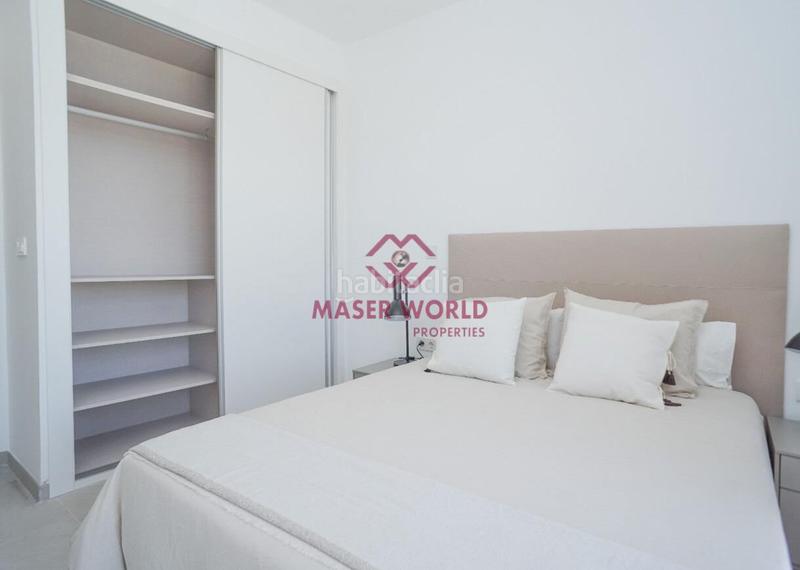 Foto 8b9777cc-f072-4d9a-ab6d-24da377c8175. Apartament amb aparcament piscina a Torreblanca Torrevieja