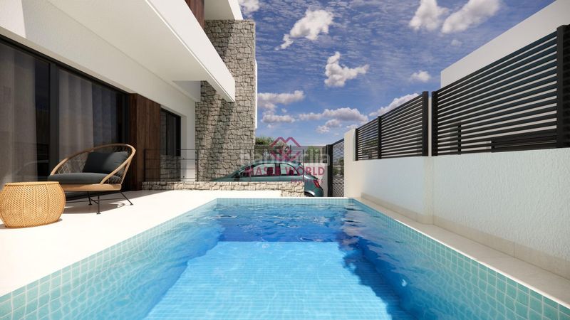 Foto 98323f6f-3443-408a-a834-4eadf7a90f21. Casa aparellada amb aparcament piscina a Dolores