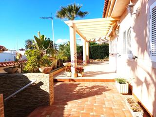 Chalet in Playa Grande-Castellar. Magnifico chalet en playa grande