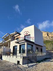 Casa aparellada a Polop. Pareados de obra nueva en polop