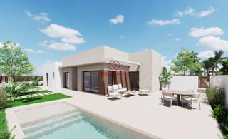 Chalet en Las Lomas de Rame-Bahía Bella. Villas y bungalós exclusivos en la costa cálida  diseño, confort