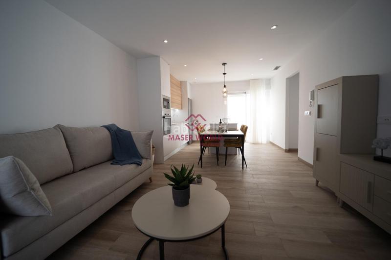 Foto 9b37ce7f-bb3d-46ef-b3d8-36f088e5913a. Casa adossada amb aparcament piscina a San Javier San Javier