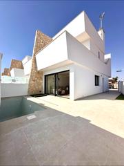 Casa aparellada a Santiago de La Ribera. Villa adosada en santiago de la ribera  con piscina privada, jar