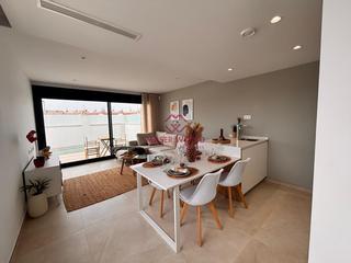 Chalet en Santiago de La Ribera. Villa de lujo en santiago de la ribera con piscina y solárium, a
