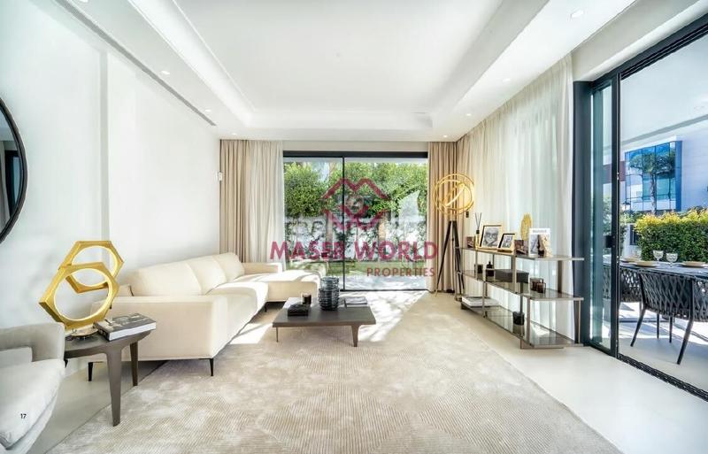 Foto 1c442026-e3b6-4f24-9258-a937e7f9661d. Chalet lujosa villa moderna en venta milla de oro a pasos de la playa en Marbella