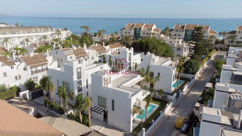 Foto 591145c8-835d-456f-8b04-531f26bbf7bd. Chalet lujosa villa moderna en venta milla de oro a pasos de la playa en Marbella
