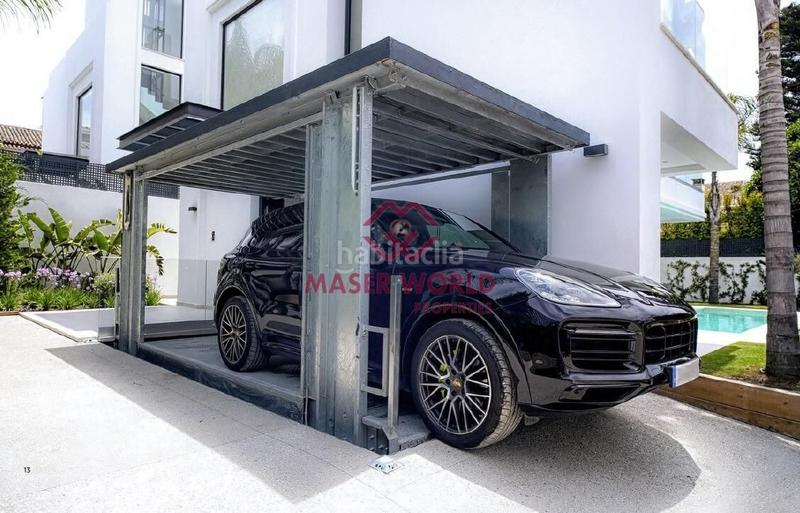 Foto d18c9981-6984-4024-8bbf-572331f75c03. Chalet lujosa villa moderna en venta milla de oro a pasos de la playa en Marbella