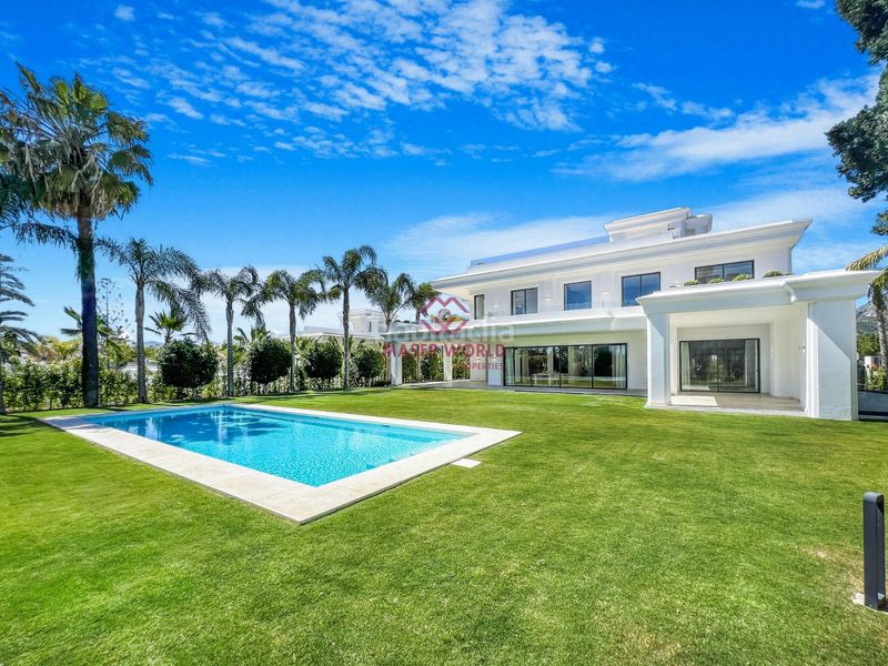 Foto 1eb3986e-b7fe-42d6-aaa2-817fd5f00560. Xalet amb calefacció aparcament piscina a lomas de Marbella club Marbella