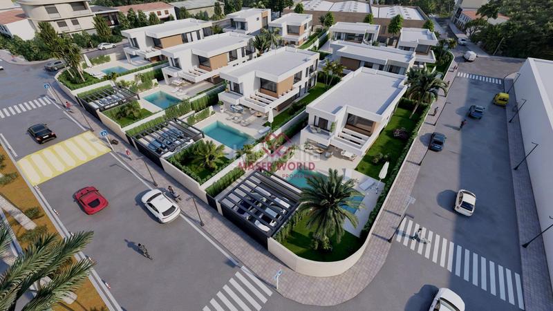 Foto b561cb8a-42fc-47ca-92e5-cd7245af17b2. Chalet villas de obra nueva cerca en El Castillo Manilva