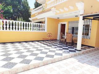 Xalet a Playa Grande-Castellar. Chalet en venta en playa grande