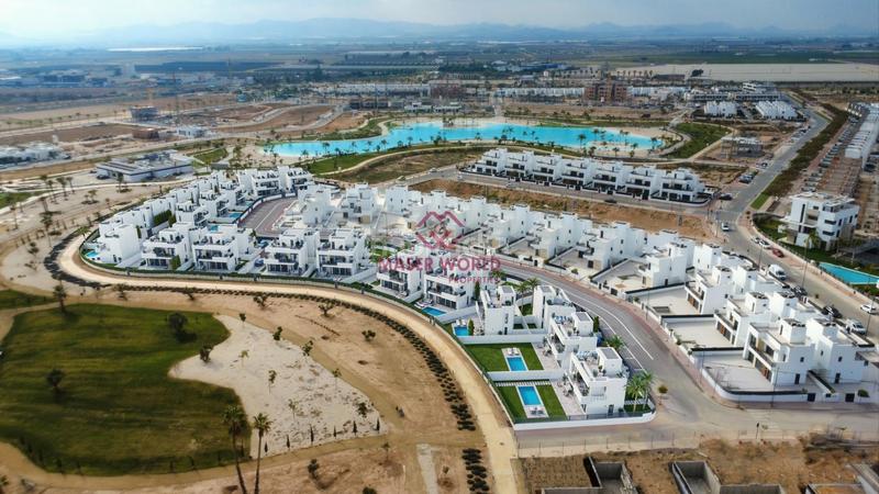 Foto 5ff79d19-1e7f-4303-b2a3-268d5e51ae91. Xalet amb aparcament piscina a Mar Menor golf Torre - Pacheco