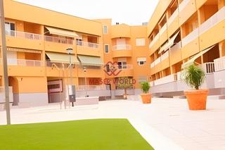 Rez-de-chaussée à Lo Pagán. Apartamento en planta baja en lo pagán, a solo 100 metros de la
