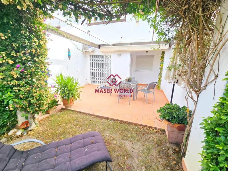 Foto e32dc31d-3836-47e3-8829-2fe72f837a3b. Erdgeschoss mit pool in Condado de Alhama Alhama de Murcia