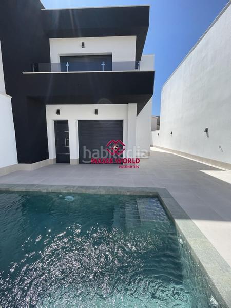 Foto f72afc16-e18e-44d6-9d01-50c3f11ae048. Xalet amb aparcament piscina a Almoradí