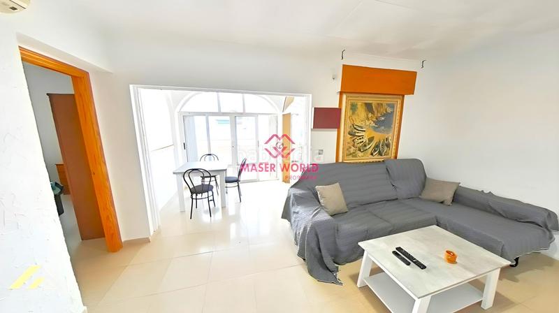 Foto 36d79b1b-69c3-49f7-b537-9018ad6c55f2. Chalet avec chauffage parking piscine dans Zona Carrefour - Urbanizaciones Torrevieja