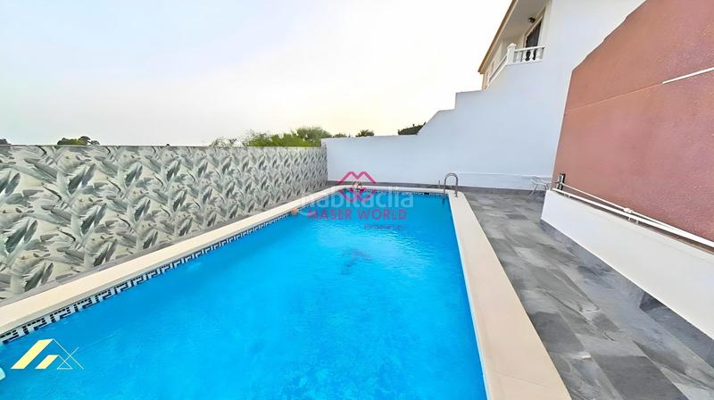 Foto ae8e35f4-1b16-4d21-a3ff-ac9c5392a933. Chalet avec chauffage parking piscine dans Zona Carrefour - Urbanizaciones Torrevieja