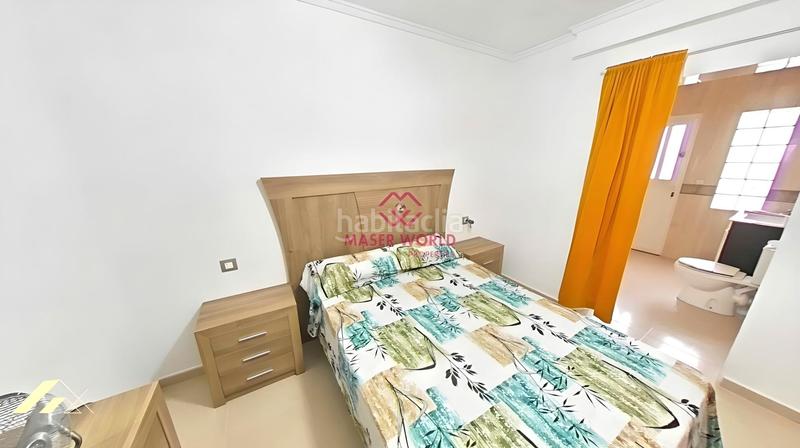 Foto b6372edd-56c1-4b81-8538-4e78c86a43f1. Chalet avec chauffage parking piscine dans Zona Carrefour - Urbanizaciones Torrevieja