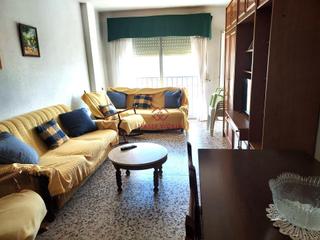 Piso en Pescadores. Se vende amplio piso con vistas al mar en barrio san isidro